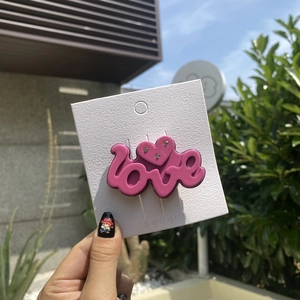 Y2K Dopamine Acetate LOVE Letter Hair Clip Sweet Rhinestone Heart Side Clip For Women Girls Hair Accessories