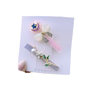 Süßes koreanisches Haarspangen-Set mit rosa Herz und floralem Perlen-Design
