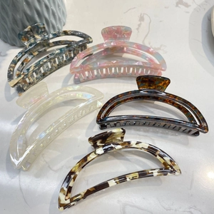 Acetate Moon Shaped Hair Claw Clips Large Marbled Tortoiseshell Elegant Shark Clips For Women Thick Hair Accessories