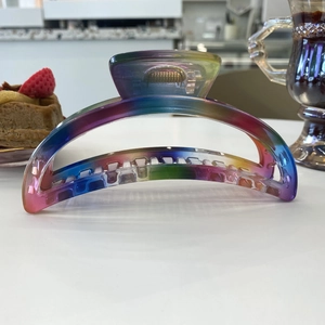 Rainbow gradient large hair claw clip in transparent acrylic for long hair accessories