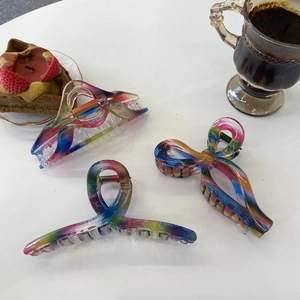 Three-piece set of rainbow gradient hair clips with ribbon bow and shark claw designs