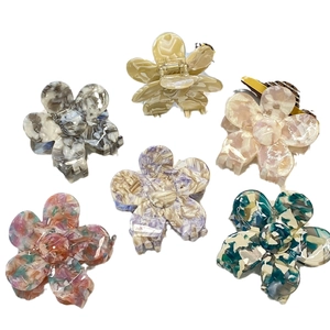 Lot de 6 pinces à cheveux fleur en acétate avec motifs marbrés pour coiffure élégante