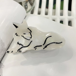 Elegant cat-shaped acetate hair claw clip with pearlescent white finish for women