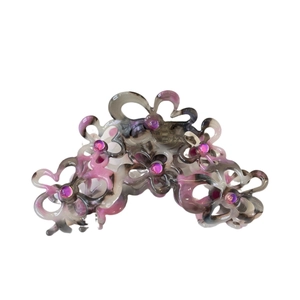Eleganter Haarklammer aus Acetat mit bunten Blumenmustern und lila Perlendetail