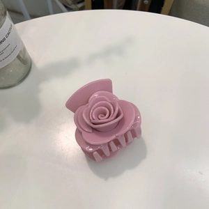 Pince à cheveux minimaliste en acrylique rose 3D pour coiffures élégantes
