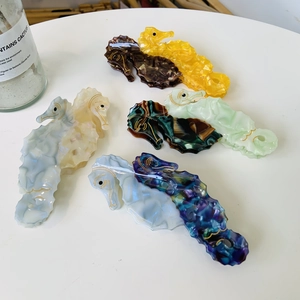 Ocean Series Seahorse Acetate Hair Claw Clip Double Color Animal Shape Handmade Large Shark Clip Ponytail Holder Fashion Hair Accessory