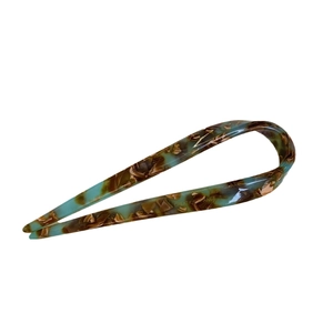 Thick U-shaped acetate hair pin with vintage tortoise shell pattern and polished finish