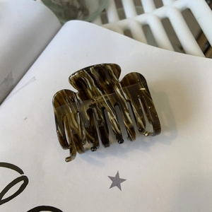 French tortoise shell acetate hair claw clip with gold Barrette la France logo engraving