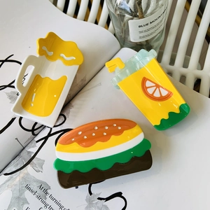 Süßes Haarklammern-Set aus Acetat mit Motiven von Hamburgern, Bier und Orangensaft