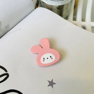 Barrette à cheveux lapin en acétate rose mignon avec un design de dessin animé épuré