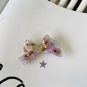 Sweet purple resin bow hair clip with real dried flowers and transparent finish