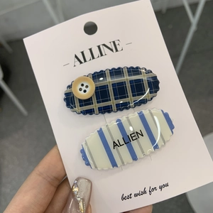 Lot de deux barrettes style preppy avec motifs à carreaux bleus et rayures