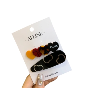 Set de barrettes à cheveux à motifs cœurs avec textures marbre et écaille de tortue