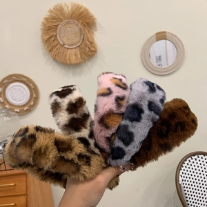 Serre-tête en Peluche à Imprimé Léopard Vintage pour Femmes Mode Large Épaissi Hiver Bandeau Doux pour Coiffure Quotidienne