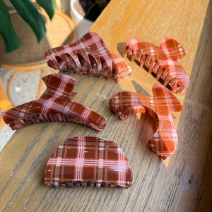 Vintage Pink Brown Plaid Large Hair Claw Clip For Women Acrylic Geometric Cloud Semicircle Shark Clip Hair Accessories
