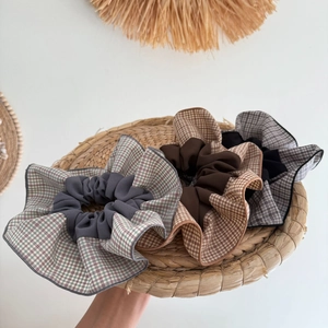 Korean Style Plaid Patchwork Fabric Scrunchie Elegant Pleated High Elastic Hair Tie For Women Daily Hair Accessories