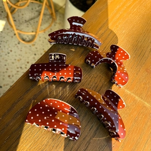 Retro Polka Dot Hair Claw Clips Acrylic Geometric Shark Hair Claws Elegant Coffee Blue Hairpin Accessories For Women
