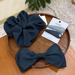 Retro Satin Blue Bow Hair Tie Sweet Pleated Scrunchie Alloy Hair Clip For Women Temperament Hair Accessories