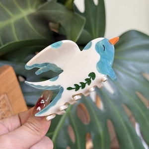 Sky blue acetate bird hair claw clip with floral pattern for women hair styling