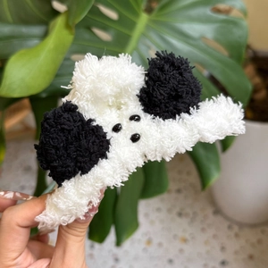 Schattige pluche puppy haarklem in zwart-wit zacht design voor dagelijkse styling