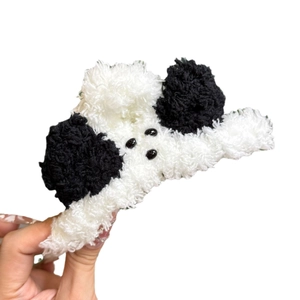 Pluche honden haarklem in zwart en wit imitatiebont voor elegante dameskapsels mode