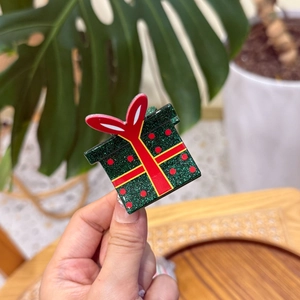 Pince à cheveux de Noël en forme de boîte cadeau verte avec nœud rouge et paillettes