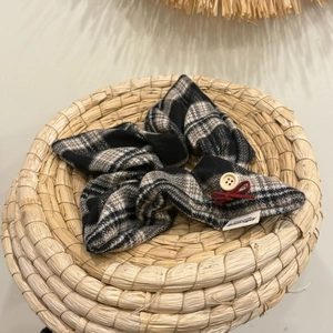 French vintage plaid scrunchie with wooden button and red bow knot on straw base