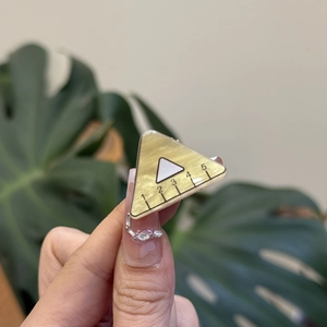 Cute acrylic triangular hair clip with mini ruler scale design for women and girls