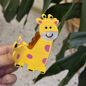 Pince à cheveux mignonne en acétate en forme de girafe jaune avec des taches roses