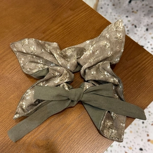 Vintage floral scrunchie with dark green bow tie made of cotton fabric for women