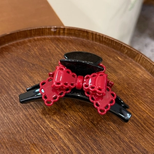 Elegant acetic acid shark clip with a red lace laser-cut bow knot for women's hair