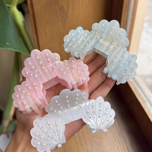 Pince À Cheveux Griffe En Acétate Forme Coquille Élégante Avec Künstliche Perles Et Rivets Dorés Accessoires Cheveux Femme Été