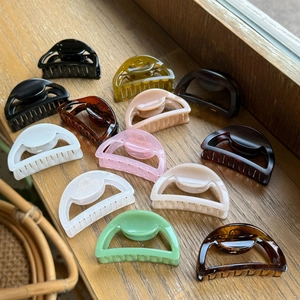 Large Hollow Semi-Circle Geometric Hair Claw Clip Elegant Plastic Resin Shark Clip Minimalist Hair Accessories For Women Daily Life