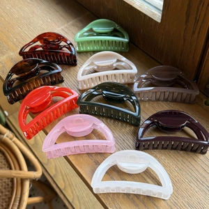 Women Large Semicircular Hollow Shark Clip Butterfly Buckle Elegant Hair Claw Geometric Plastic Handmade Hair Accessories