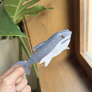 Elegant shark-shaped acetate hair claw clip in light blue and white for women
