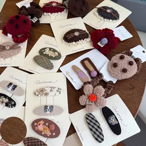 Koreaanse Stijl Pluche Haarclips En Elastiekjes Voor Dames Schattige Kat Bloem Smiley Gezicht Borduurwerk Strik Accessoires