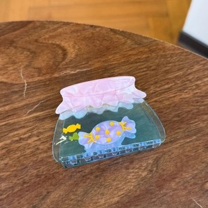 Creative cake-inspired acetate claw clip in jar shape with marble pink and blue design