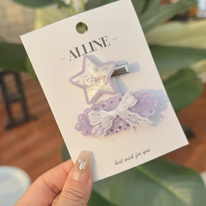 Lot de barrettes à cheveux avec étoiles à paillettes mauves et nœuds en dentelle blanche