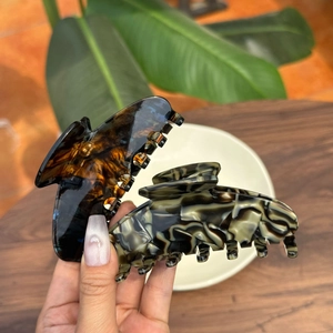 Elegant Acetate Hair Claw Clip For Women Seven Tooth Hair Clip Tortoiseshell Marble Pattern Shark Clip Hair Accessories