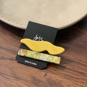 Ensemble élégant de pinces à cheveux ondulées jaunes avec perle, nœud et motifs floraux