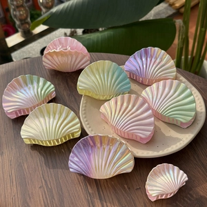 Pince à Cheveux Coquillage Iridescente Mode Pince Sirène pour Femmes Élégante Accessoire de Cheveux en Plastique Laser
