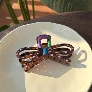 Pince à cheveux noeud chic avec pois colorés et design en résine multicolore