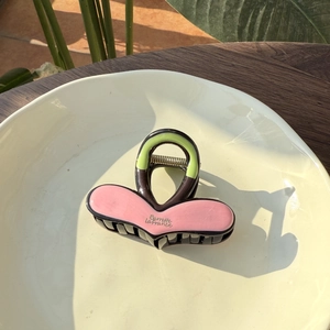 Pince à cheveux française bicolore avec cœur rose et texte Barrette La France imprimé