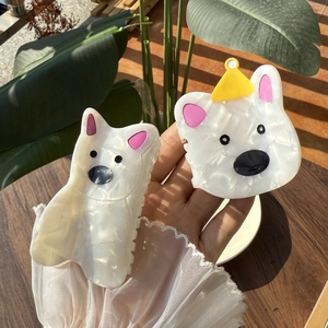 Set aus handgefertigten Westie-Hund-Haarklammern mit perlweißem Finish und Details