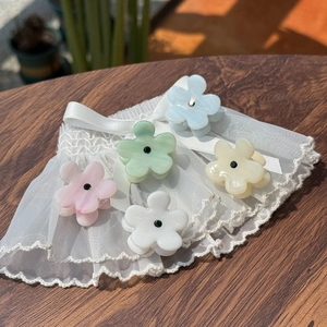 Mini Flower Hair Claw Clip Acetate Small Bangs Clip Korean Sweet Floral Hair Accessories For Women Girls Daily Hair Decoration Accessory
