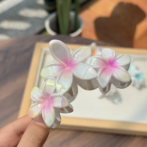 Eleganter Haarklammer mit drei schillernden Blumen und Laser-Effekt für Damen