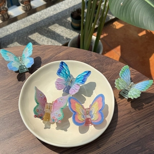 Acrylic Butterfly Hair Claw Clips Sweet Gradient Painted Butterfly Wing Hair Jaw Clips For Women Girls Daily Hair Accessories