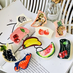 Sweet Acrylic Fruit Hair Claws Cartoon Pattern Hair Clips For Women Girls Dopamine Style Cherry Watermelon Hair Accessories