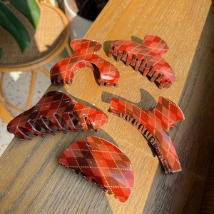 Red Plaid Pattern Hair Claw Clip Retro Academic Style Acrylic Resin Shark Clips For Women Daily Large Hair Styling Accessories