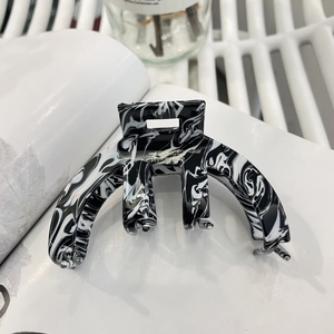 Elegant black and white marble acetate hair claw clip with France Handmade gold logo